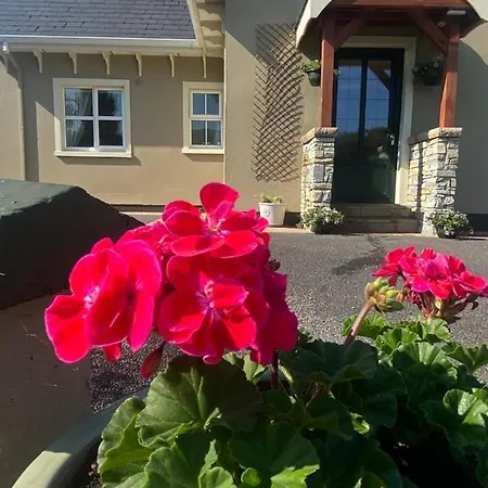 The Lodge Donegal Town Exterior photo